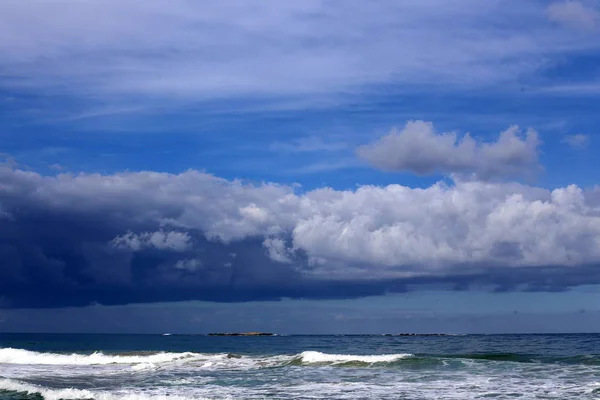 Himmel Über Dem Meer Norden Islands Schweben Wolken — Stockfoto