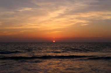 Sunset bulvarında Akdeniz'de Kuzey İsrail devleti 