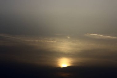 Güneş, Israil 'in kuzeyinde Akdeniz 'de ufukta 