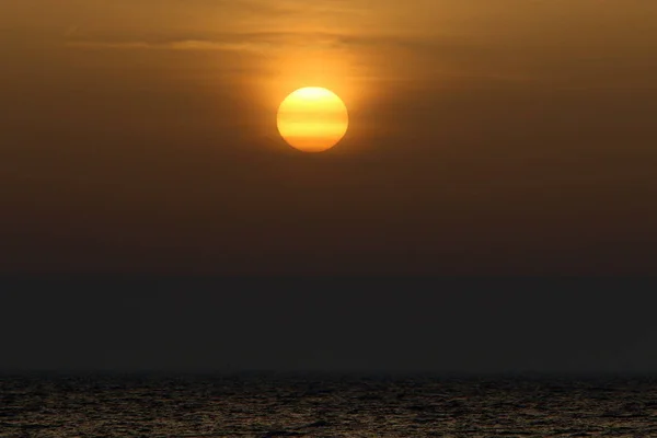 Die Sonne Geht Über Dem Horizont Mediterranen Meer Nördlich Von — Stockfoto