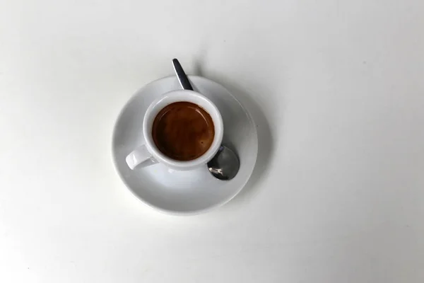 Auf Dem Tisch Restaurant Steht Heißer Kaffee — Stockfoto