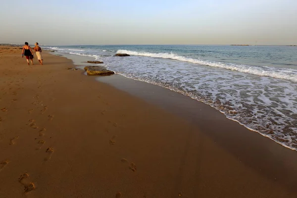 Ślady Piasku Wybrzeżu Morza Śródziemnego Północnej Części Stanu Izrael — Zdjęcie stockowe