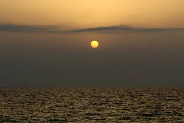 Сонце Сідає Горизонт Березі Середземного Моря Півночі Держави Ізраїль — стокове фото