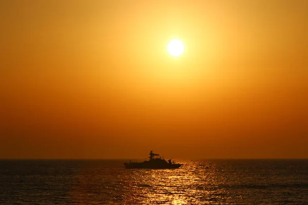 Sun Sets Horizon Shores Mediterranean Sea North State Israel — Stock Photo, Image