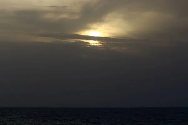 Solen Sätter Över Horisonten Vid Medelhavets Stränder Norra Delen Staten — Stockfoto