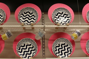 yemekleri İsrail'de büyük bir mağazada satılmaktadır 