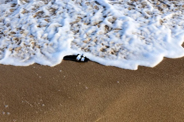 Israil Eyaleti kuzeyinde Akdeniz kıyılarında kum ayak izleri 