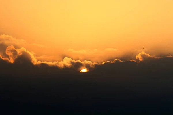 Frühen Morgen Und Sonnenaufgang Bewölkten Himmel Ufer Des Mittelmeeres Israel — Stockfoto