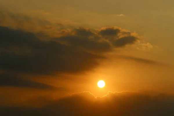 Frühen Morgen Und Sonnenaufgang Bewölkten Himmel Ufer Des Mittelmeeres Israel — Stockfoto