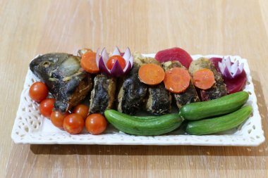 sıcak öğle yemeği ve snack restoran masada 