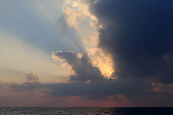 Der Blick Auf Den Irdischen Himmel Hängt Von Tageszeit Jahreszeit — Stockfoto
