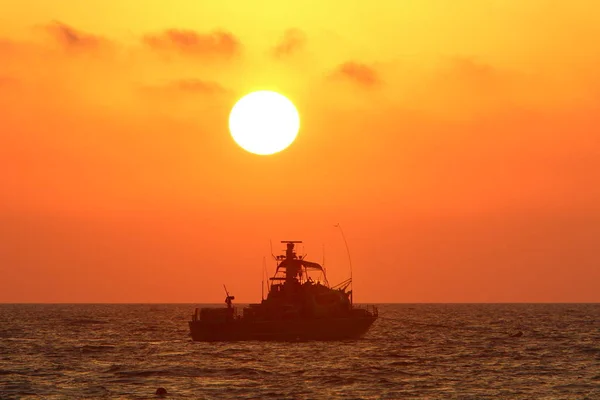 Sun Sets Horizon Shores Mediterranean Sea North State Israel — Stock Photo, Image