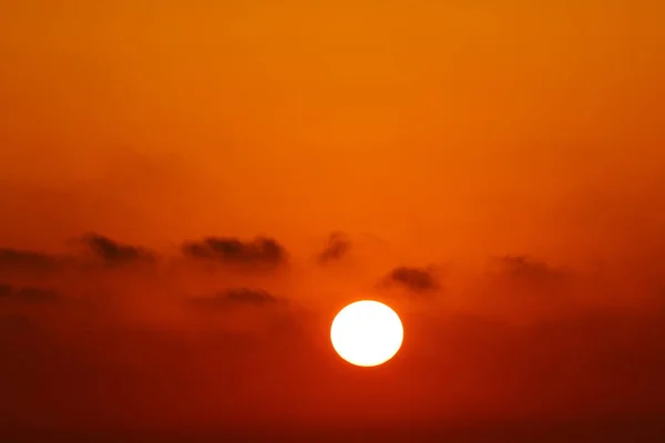 Die Sonne Geht Über Dem Horizont Ufer Des Mediterranen Meeres — Stockfoto