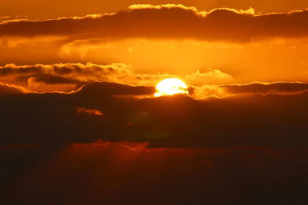 Sole Tramonta All Orizzonte Sulle Rive Del Mar Mediterraneo Nel — Foto Stock