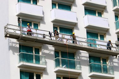 iş ve çalışma düzenlemeleri İsrail bir inşaat sahasında 