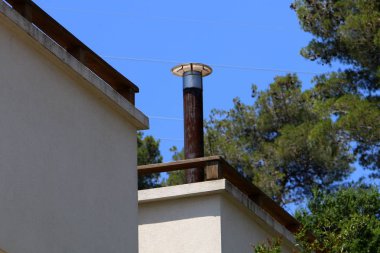 çatı - yağış karşı korumak için hizmet vermektedir binanın üst yapısı 