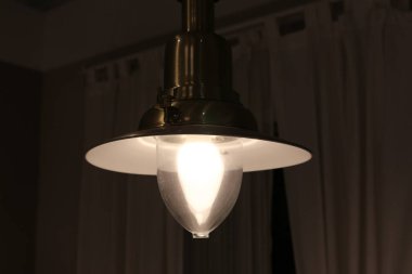 kuzey İsrail'de bir şehir parkı yüklü aydınlatma için fener 