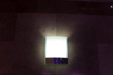 kuzey İsrail'de bir şehir parkı yüklü aydınlatma için fener 