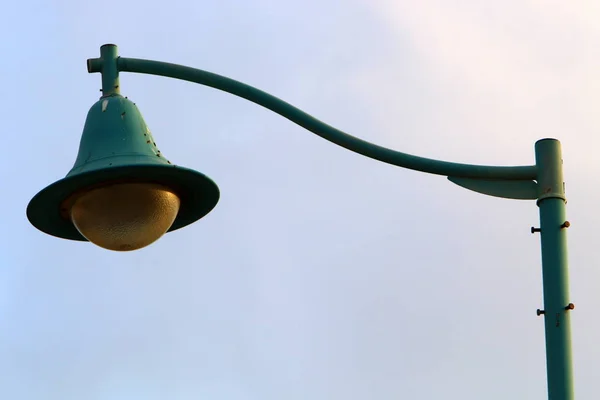 Linterna Para Iluminación Instalada Parque Urbano Norte Israel — Foto de Stock