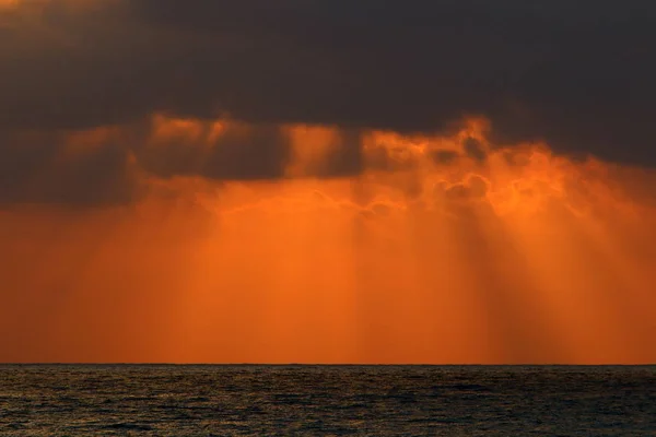 Die Sonne Geht Über Dem Horizont Mediterranen Meer Nördlich Von — Stockfoto