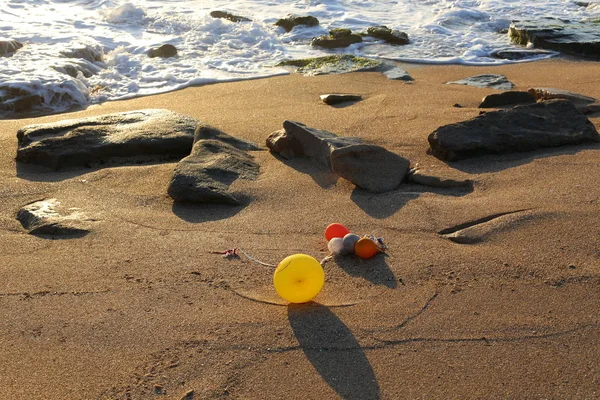 Bunte Luftballons Liegen Strand Meer Nordisrael — Stockfoto