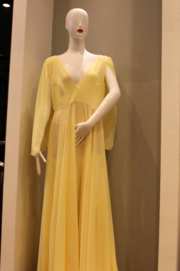 manken Israil 'de bir dükkan penceresinde deposunda 