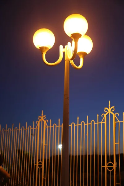 Lantaarn Voor Verlichting Geïnstalleerd Een Stadspark Noord Israël — Stockfoto