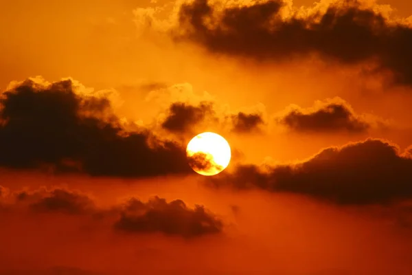 Sun Sets Horizon Mediterranean Sea Northern Israel Day Ends Night — Stock Photo, Image