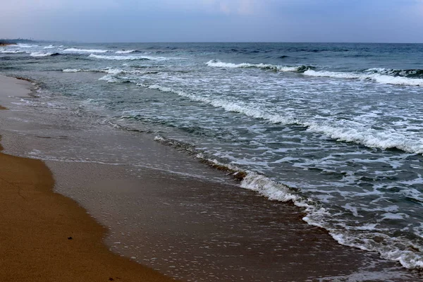 Öde Strand Vid Medelhavets Strand Norra Israel — Stockfoto