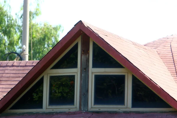 Roof Upper Structure Building Which Serves Protect Atmospheric Precipitation — Stock Photo, Image