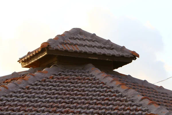 Roof Upper Structure Building Which Serves Protect Atmospheric Precipitation — Stock Photo, Image