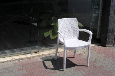 Bir eğlence sandalye İsrail'de Akdeniz kıyısında bir açık hava parkı duruyor 