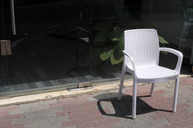 Bir eğlence sandalye İsrail'de Akdeniz kıyısında bir açık hava parkı duruyor 