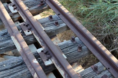 İsrail'in kuzeyinde eski demiryolu demiryolu köprüsü 