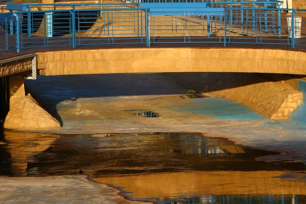 Ponte Uma Estrutura Artificial Erguida Sobre Obstáculo Água Norte Estado — Fotografia de Stock