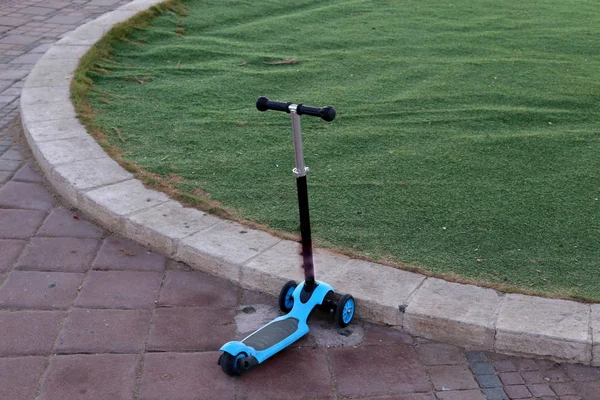 Una Rueda Disco Que Gira Libremente Sobre Eje Permitiendo Que — Foto de Stock