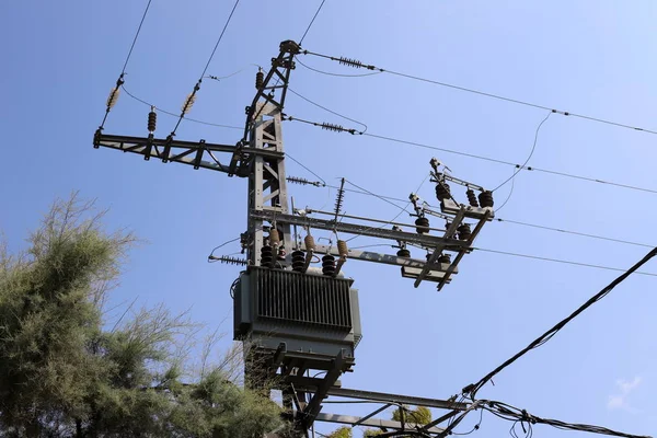 Poste Eléctrico Cables Que Llevan Corriente Norte Israel —  Fotos de Stock