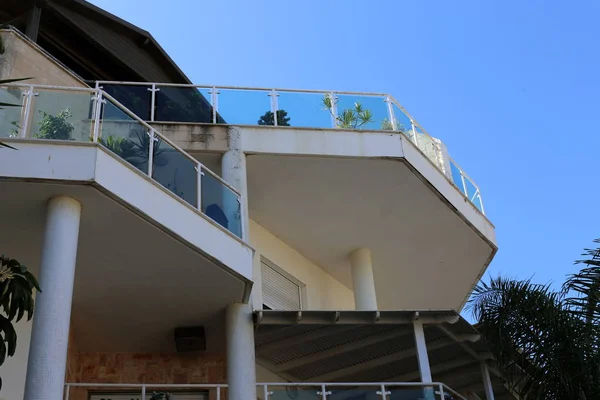 Балкон Архитектуре Представляет Собой Платформу Перилами Закрепленную Выступающих Стены Бамперах — стоковое фото