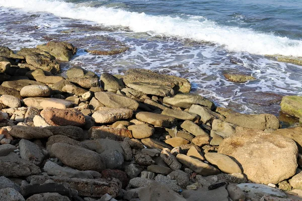 Pedras Encontram Parque Nas Margens Mar Mediterrâneo Norte Israel — Fotografia de Stock