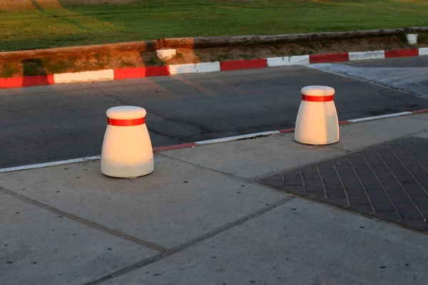 Multi Colored Concrete Balls Lie Sidewalk City Serve Barrier Carriageway — Stock Photo, Image