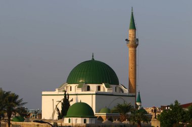 Kuzey İsrail'de Akdeniz kıyısında Acre kentinde antik haçlı kalesi bina ve yapılar  