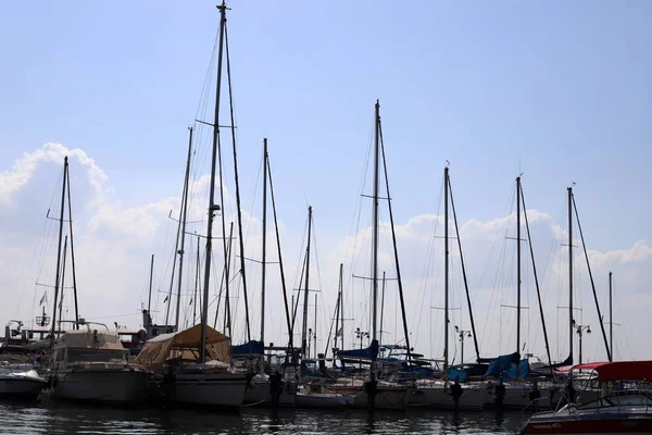 Jachty Żaglowe Porcie Wybrzeżu Morza Śródziemnego Starym Mieście Acre Północnym — Zdjęcie stockowe