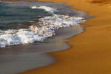 İsrail devletinin kuzeyinde Akdeniz'in ıssız kıyıları 