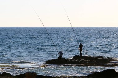 İsrail devletinin kuzeyinde Akdeniz'in ıssız kıyıları 