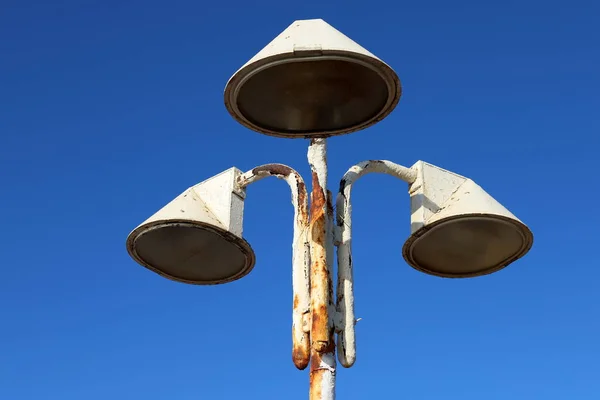 Elektrische Lantaarn Lamp Voor Verlichting Geïnstalleerd Een Stadspark Het Noorden — Stockfoto