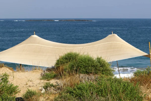 Палатка Кемпинга Пустынном Побережье Средиземного Моря Севере Израиля — стоковое фото