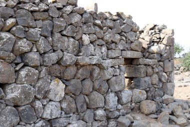 Gamla, Galile Denizi 'nin 18 km kuzeydoğusunda, Golan Tepesi' nin batı yamacında bulunan antik bir Yahudi şehridir.. 