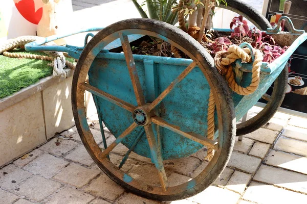 Old Agricultural Machinery Stands Museum Northern Israel — Stock Photo, Image