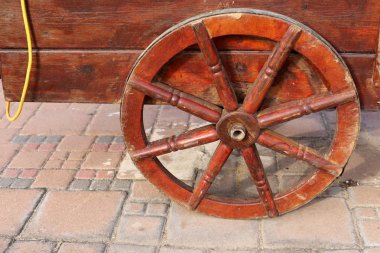 Eski tarım makineleri Kuzey İsrail 'de bir müzede duruyor. 