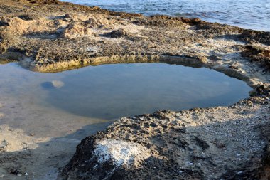 İsrail devletinin kuzeyindeki dağların ve kayaların dokusu 